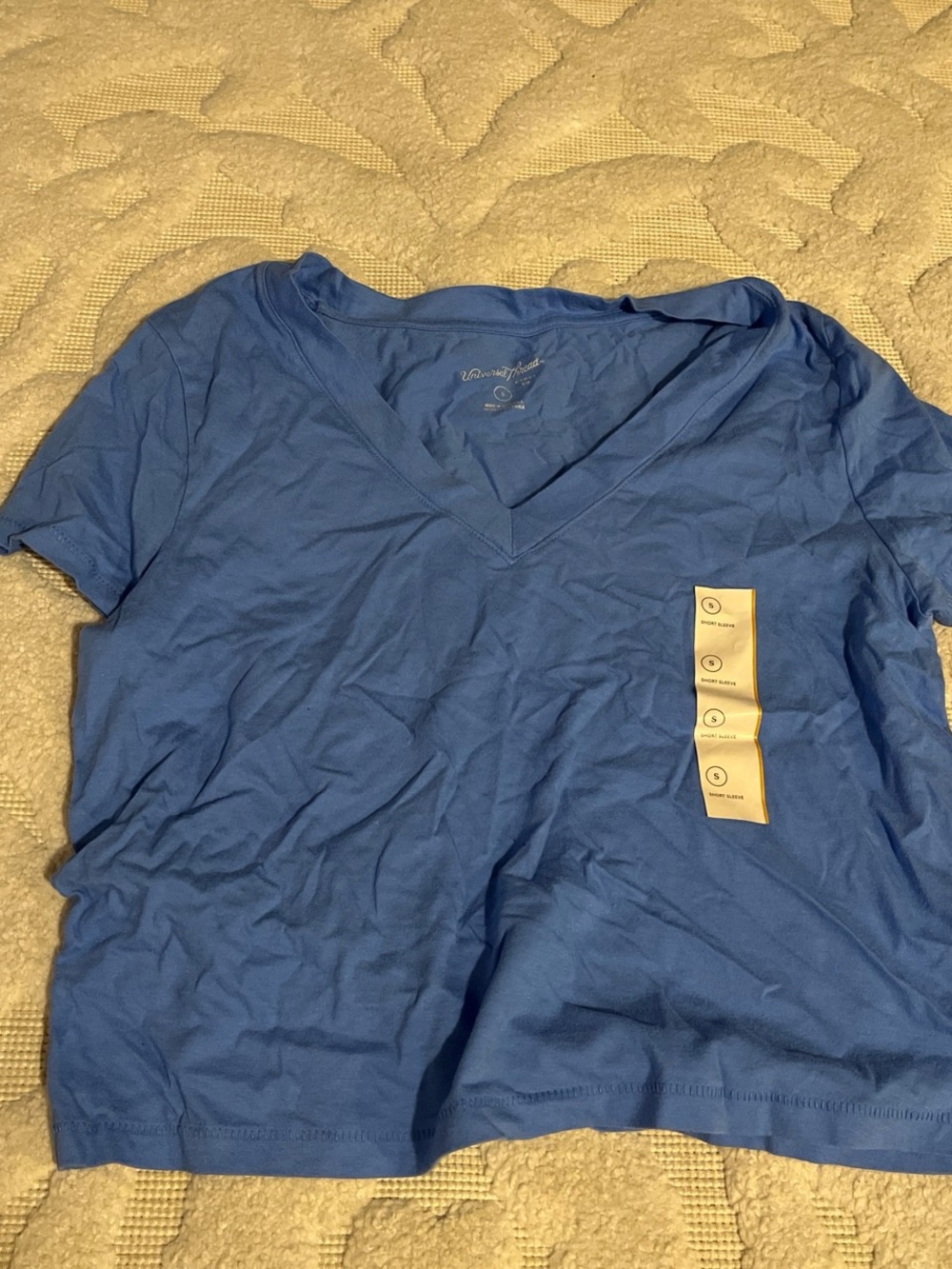 Universal Thread Blue V‑Neck Crop Top